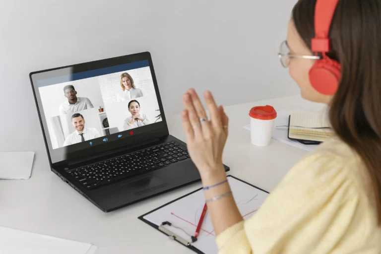 Reiventa tu perfil profesional con formación online